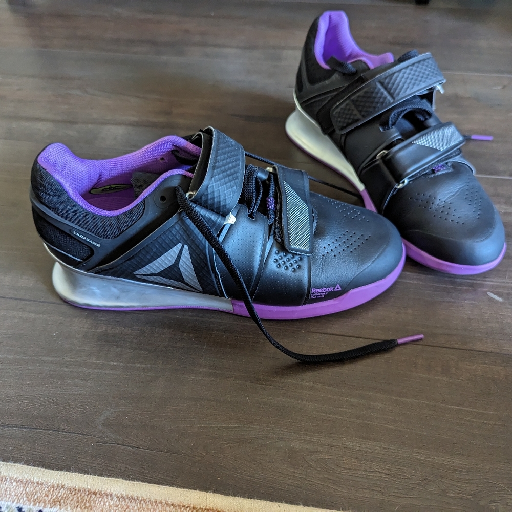 Reebok weightlifting shoes